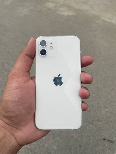 Apple iPhone 12