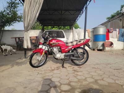 YBZ125  | 2021 | 2 lac 30k