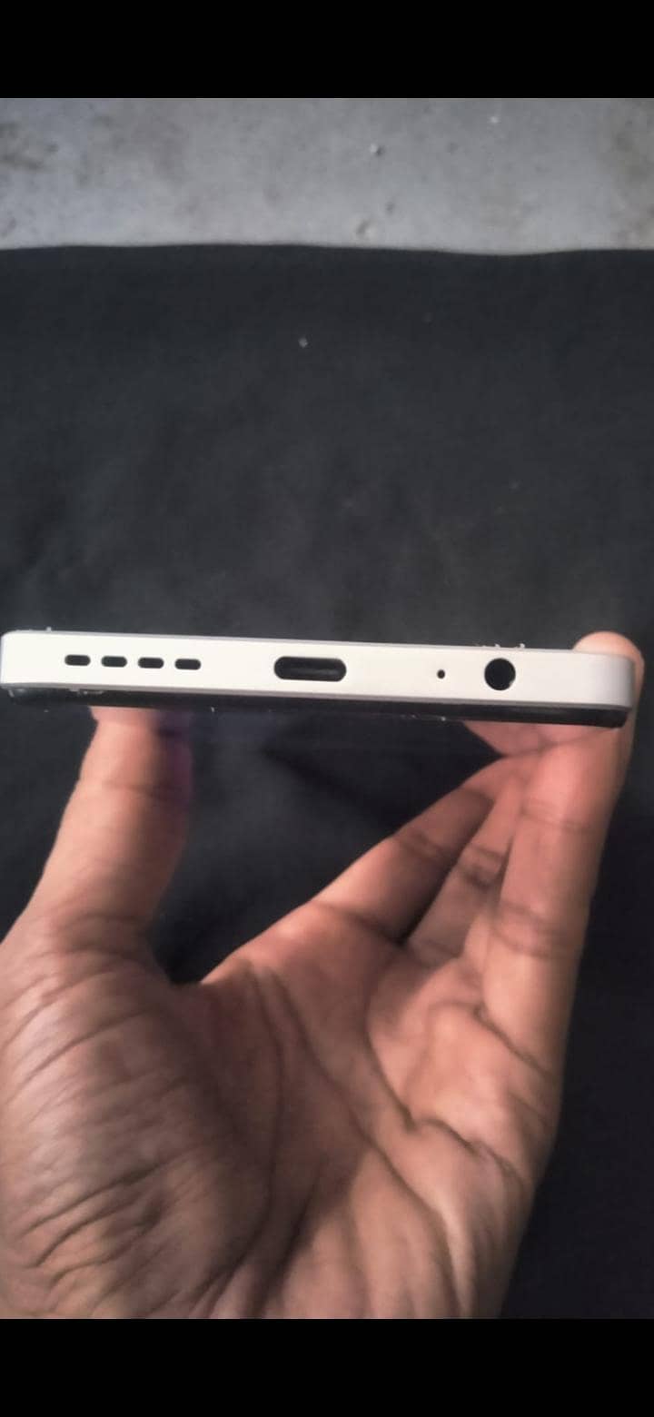 Infinix Hot 40 1