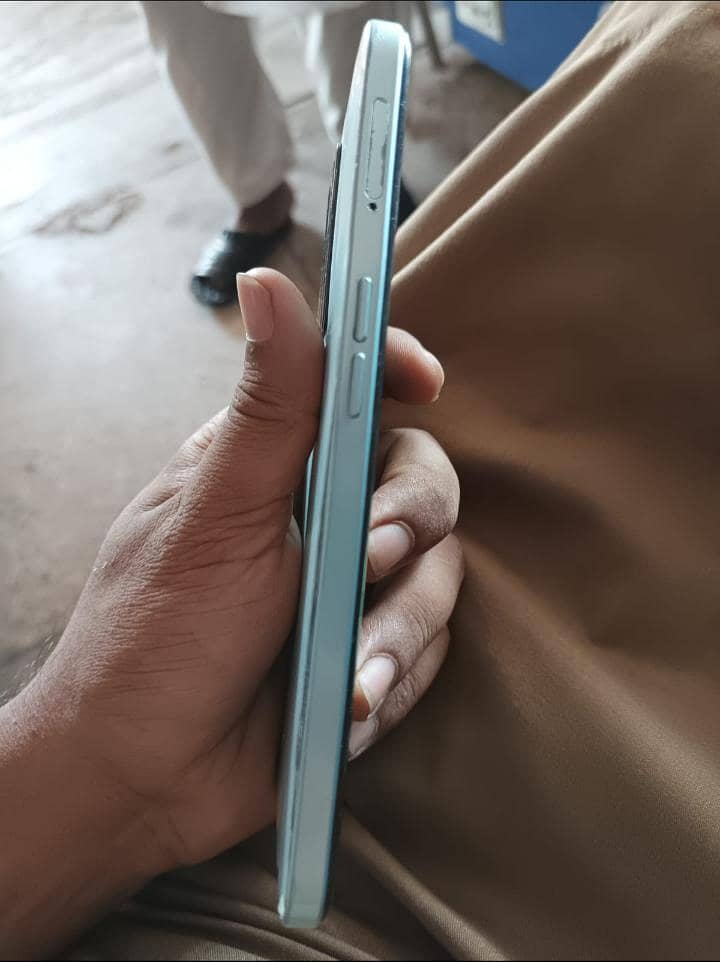 OPPO A57 5