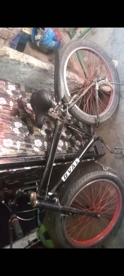 cycles buth achi hai pesy ki zarort is Liya sell kar Raha