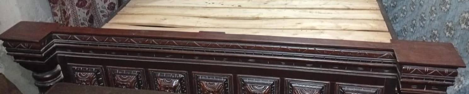 V Good Condition Bed With Side Tables