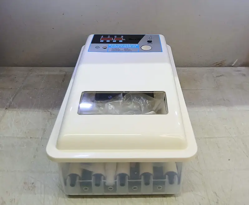 24 Eggs AC DC Incubator Automatic Eggs Hatching Machine Incubators — photo 4