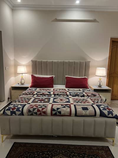 Modern Upholstered King Size Bed – Excellent Condition