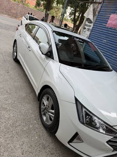 Hyundai Elantra 2021