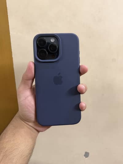 IPhone 15 Pro Max jv