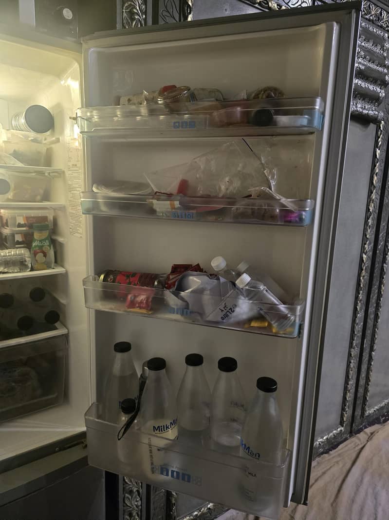 silver refrigerator 3
