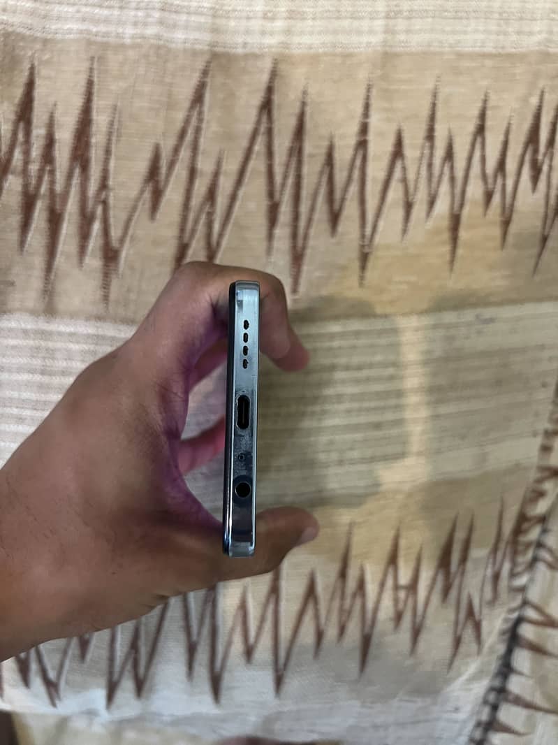 Infinix Note 30 5
