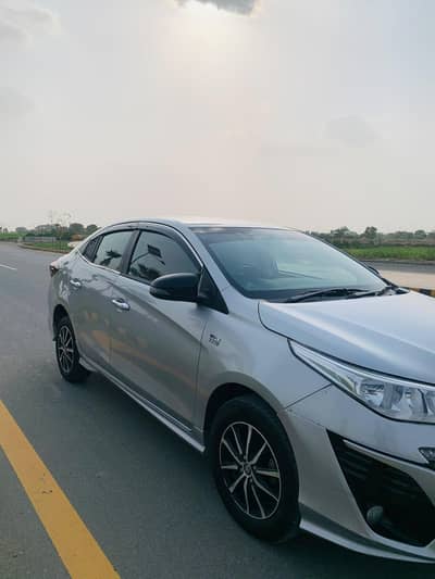 TOYATA YARIS 1.5 ATIV X FULL OPTION