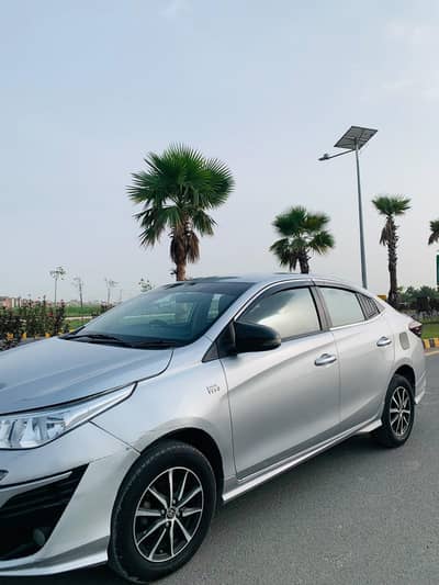 TOYATA YARIS 1.5 ATIV X