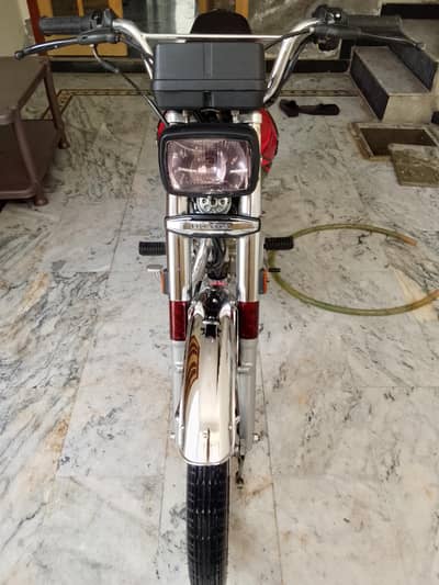 Honda 125 just buy and drive with double saman first hand use