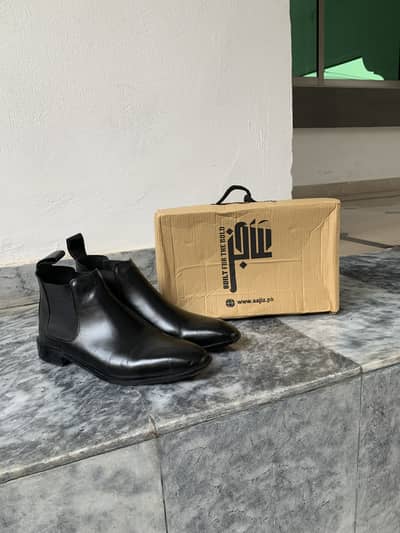 Stylish Chelsea Boots for Men – Premium Quality