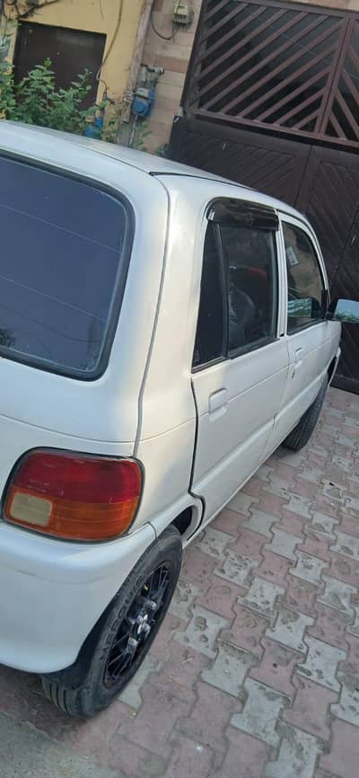 Daihatsu Cuore 2005