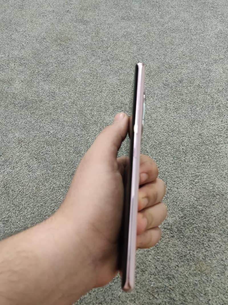 Infinix Zero 40 4