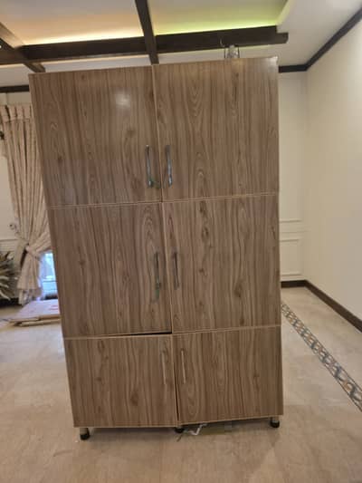 Cupboard for Crockery/items