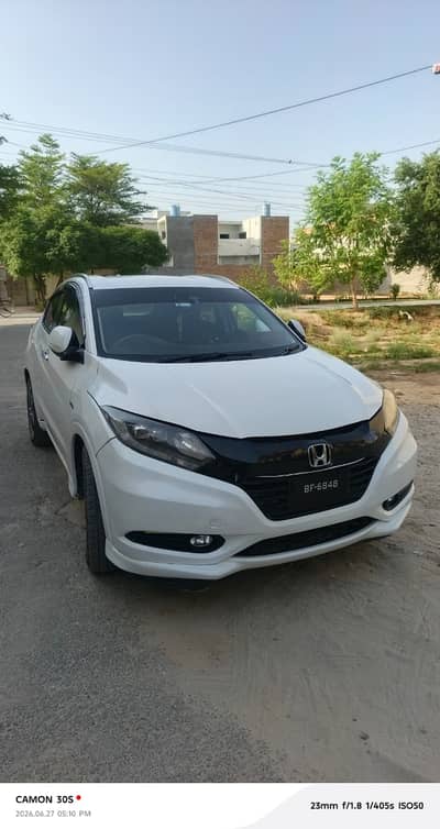 Honda Vezel Hybrid Z 2015 | Premium Z Package