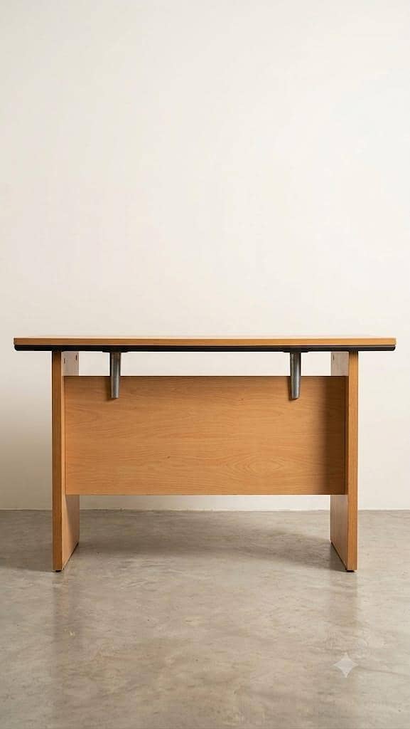 Computer Table Excellent Quality 0