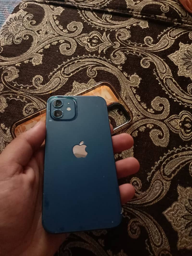 Apple iPhone 12 0