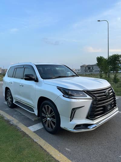Lexus LX Series 2023