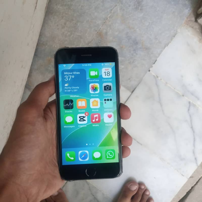 Apple iPhone 6S 8