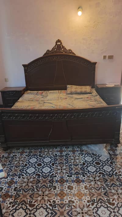 King size wooden bed