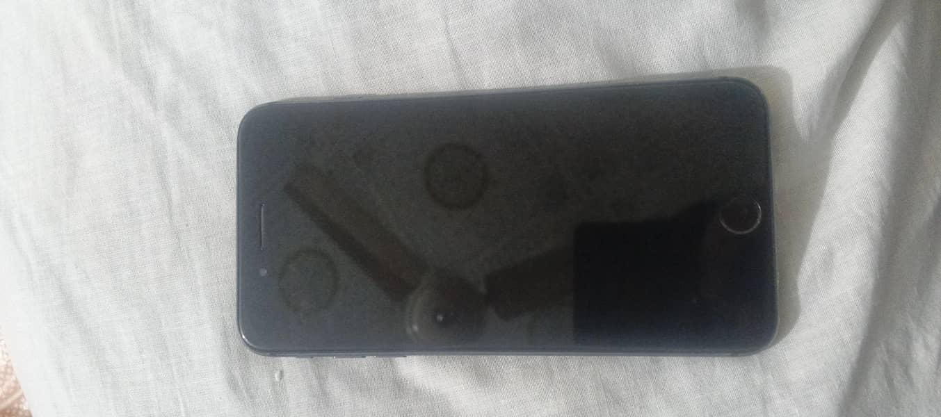 Apple iPhone 8 Plus 0