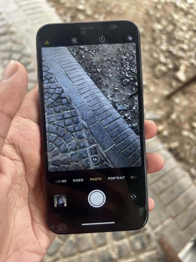 Apple iPhone X 4