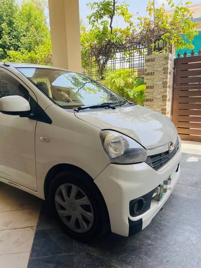 Daihatsu Mira 2016