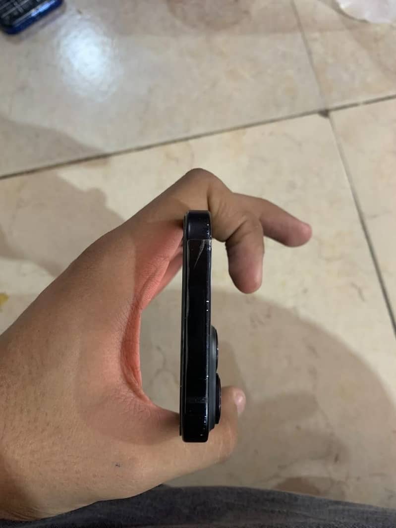 Apple iPhone 15 0