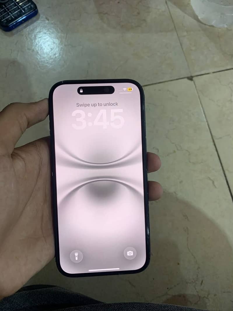 Apple iPhone 15 2
