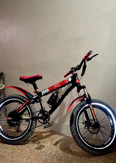Sportive fat tyre off_roding bicycle for 8 to 15 years child