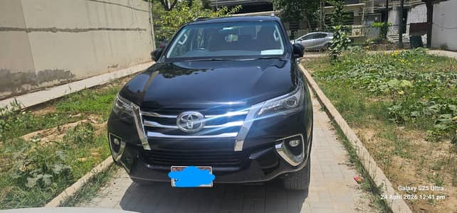 Toyota Fortuner V 2021