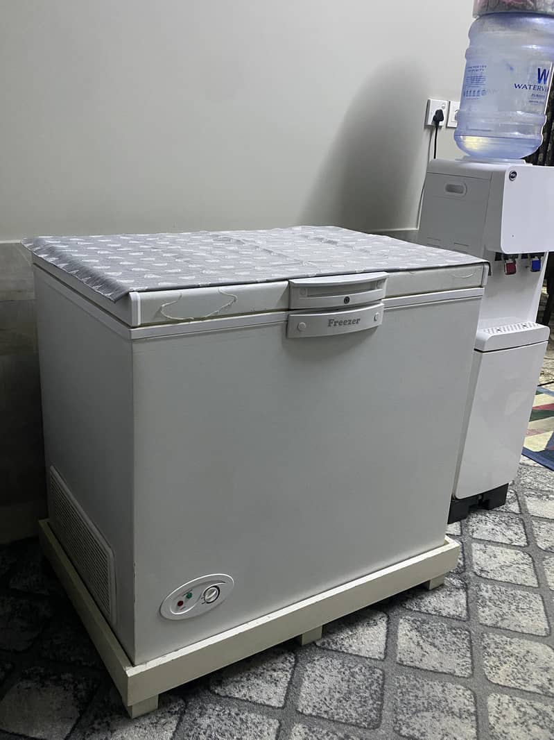 Waves deep freezer 4