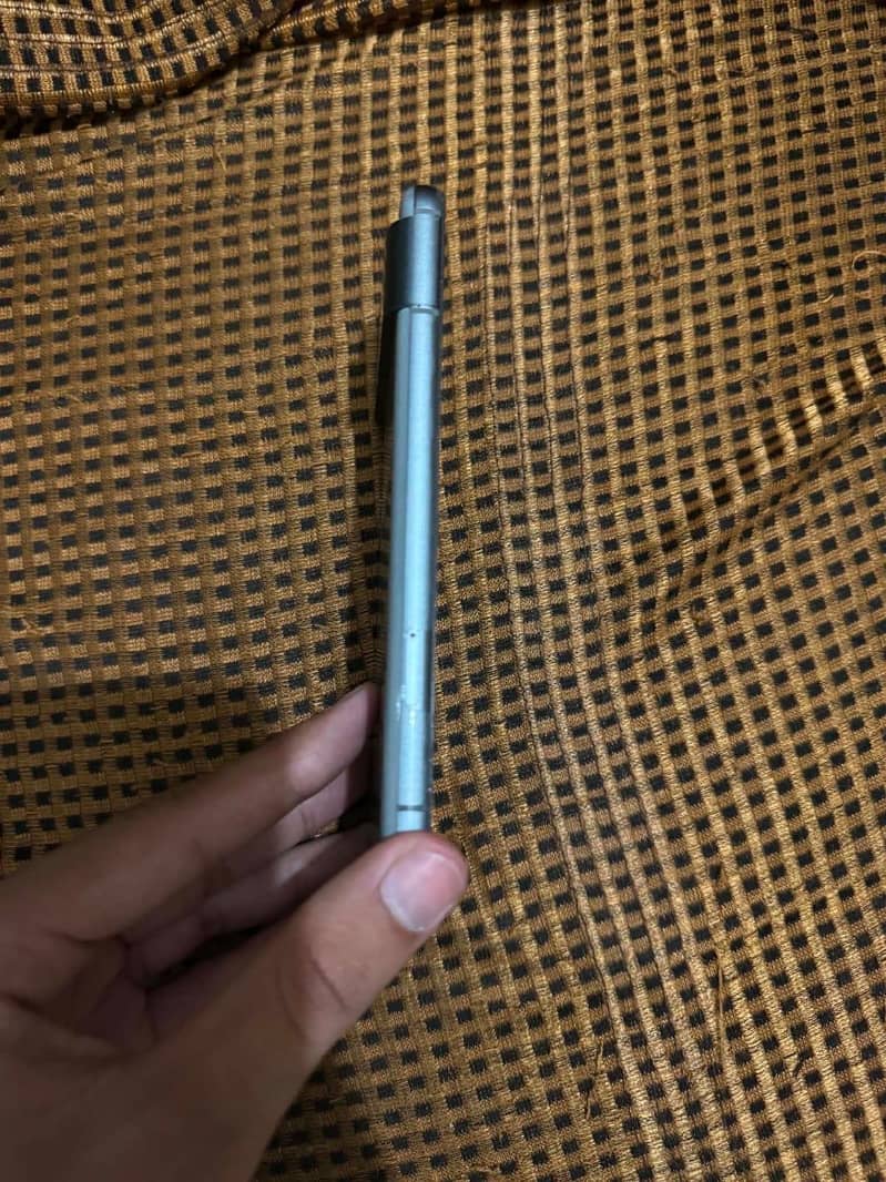 Google Pixel 8 2