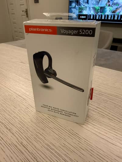 Bluetooth headset plantronics voyager 5200