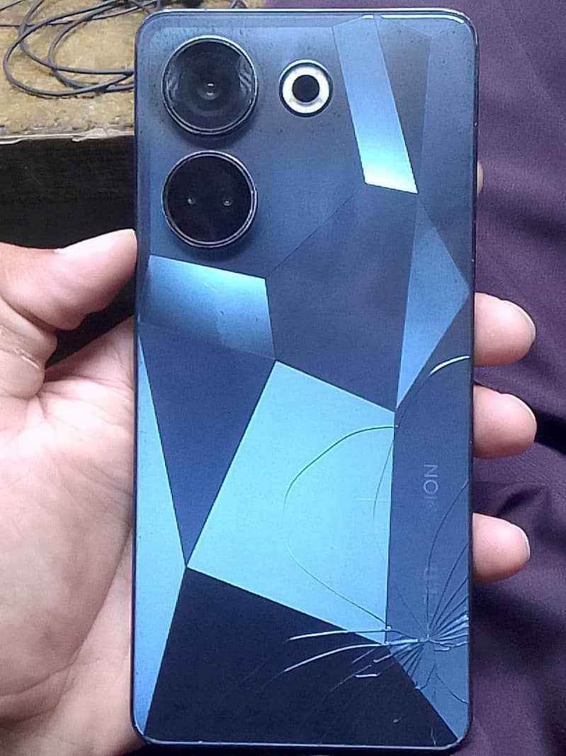 Tecno CAMON 20 0