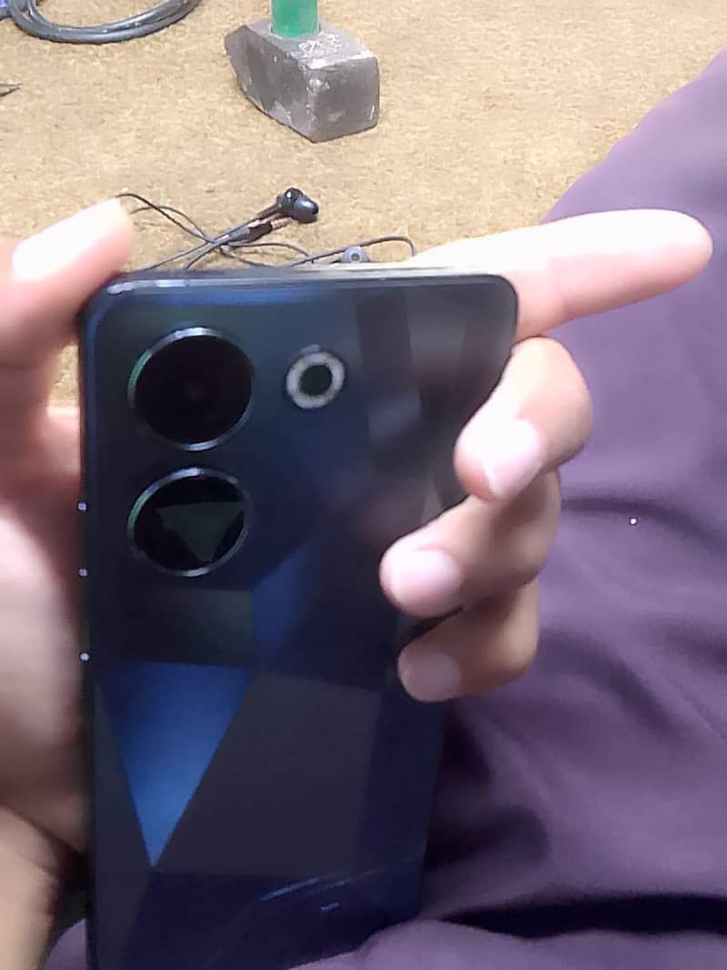 Tecno CAMON 20 2