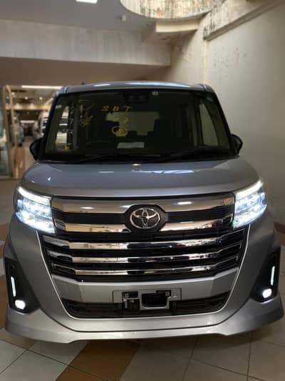 Toyota Roomy XS 2022
