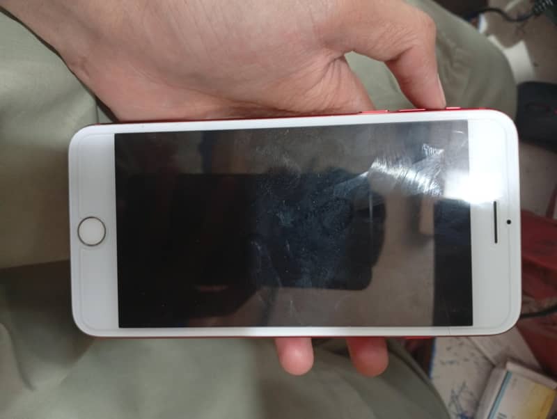 Apple iPhone 7 Plus 0