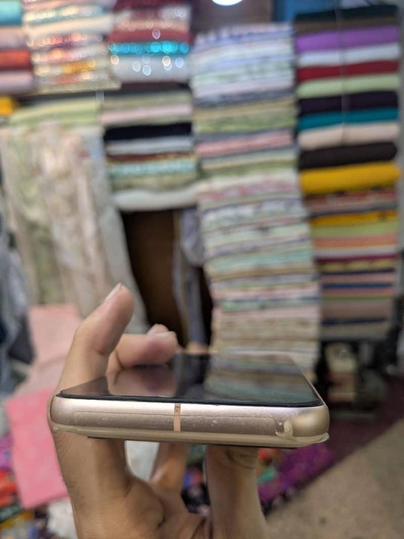 Google Pixel 8 3