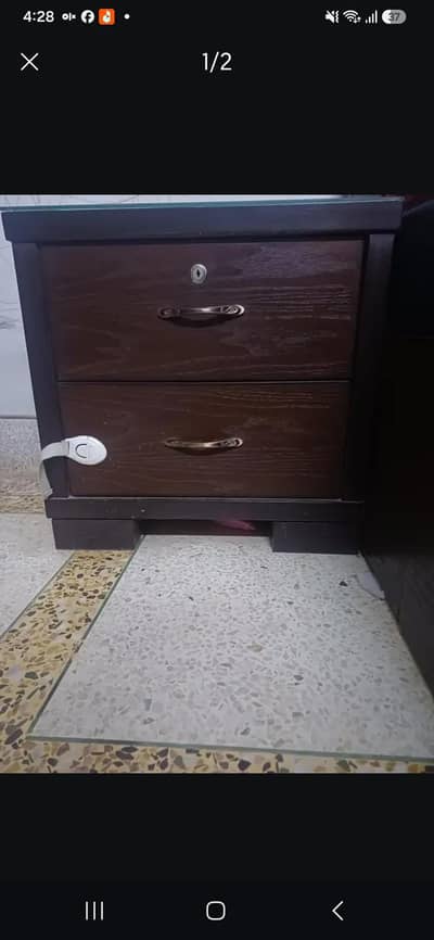 Used Bedside Tables Selling urgently