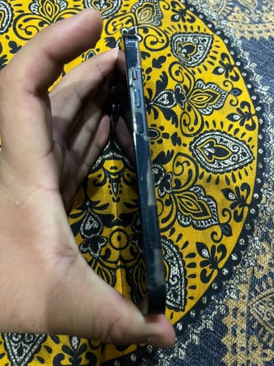 Apple iPhone 13 jv