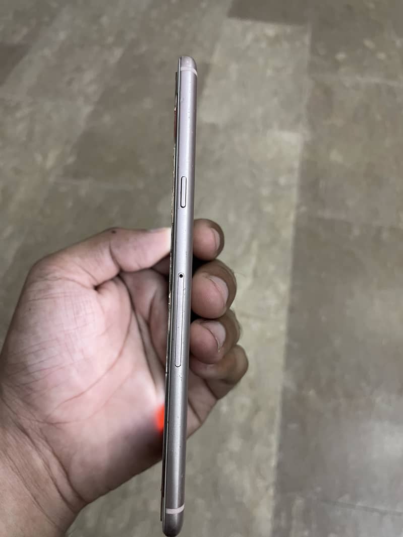Samsung Mobile C7 6