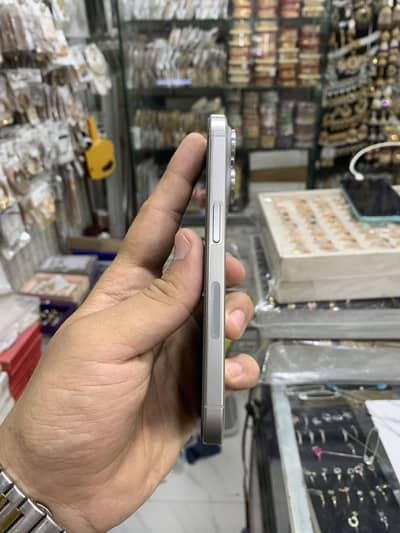 Apple iPhone 15 Pro in mint condition