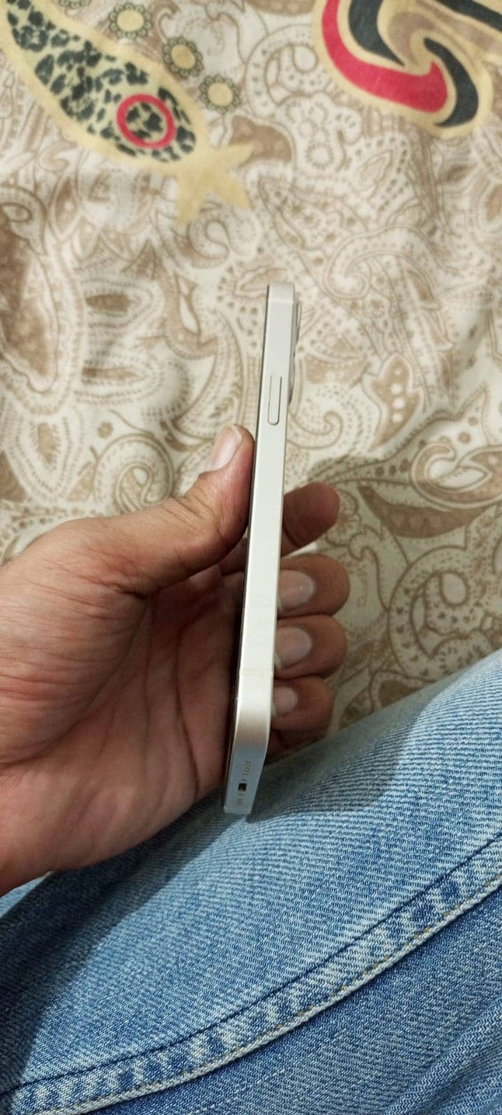 Apple iPhone 13 1