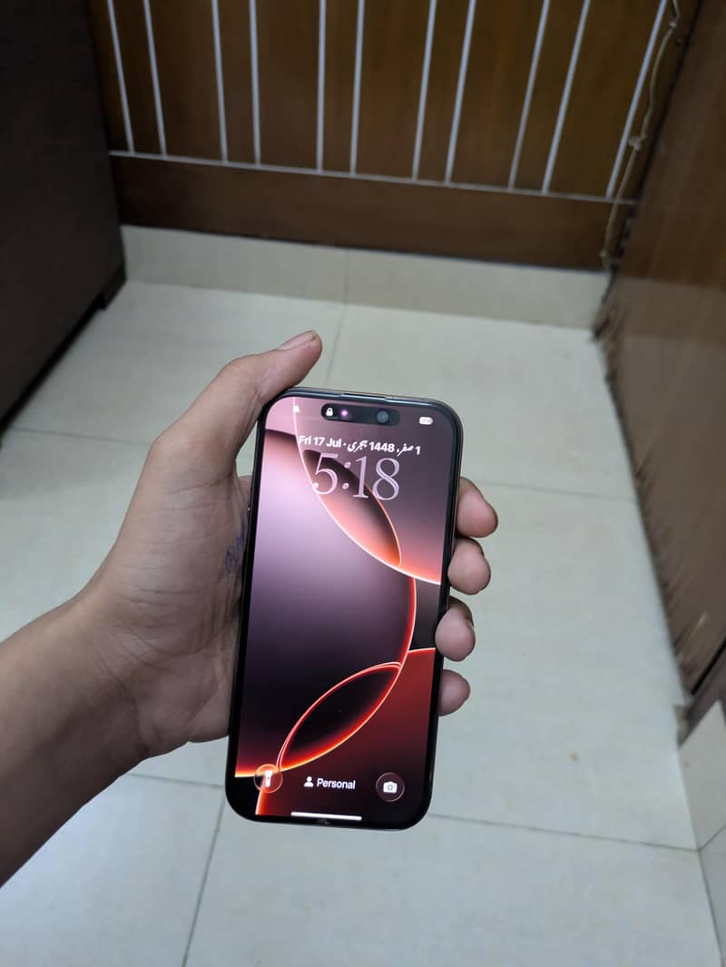Apple iPhone 16 Pro 5