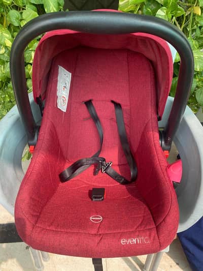 carry cot / car seat