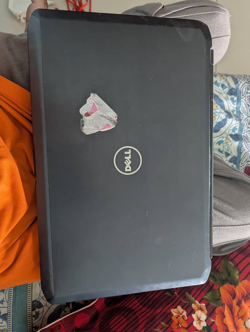 Dell Latitude E5530 2