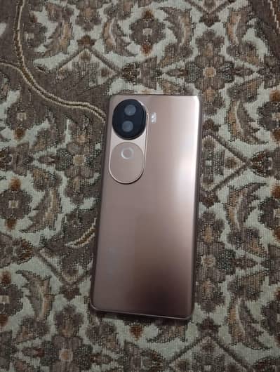 Vivo V40e