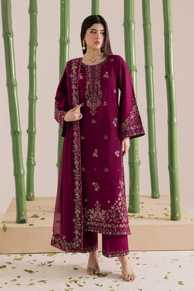 Unstitched 3 Pec Fully Embroidered Lawn Suit
